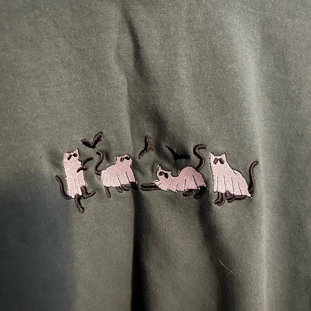 Ghost Cat Crew Neck